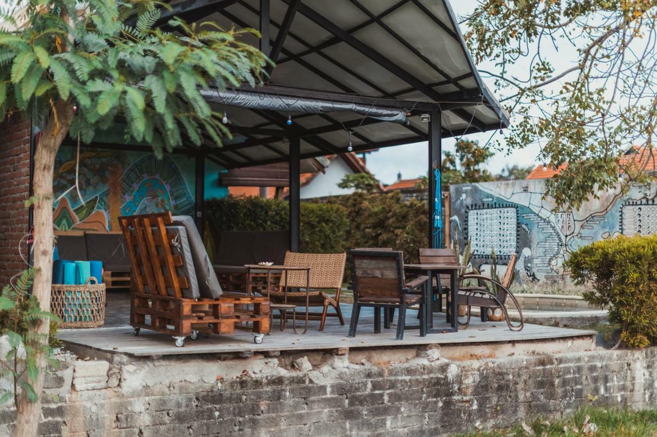 Big Brother Surf Inn Canggu  Ngoại thất bức ảnh