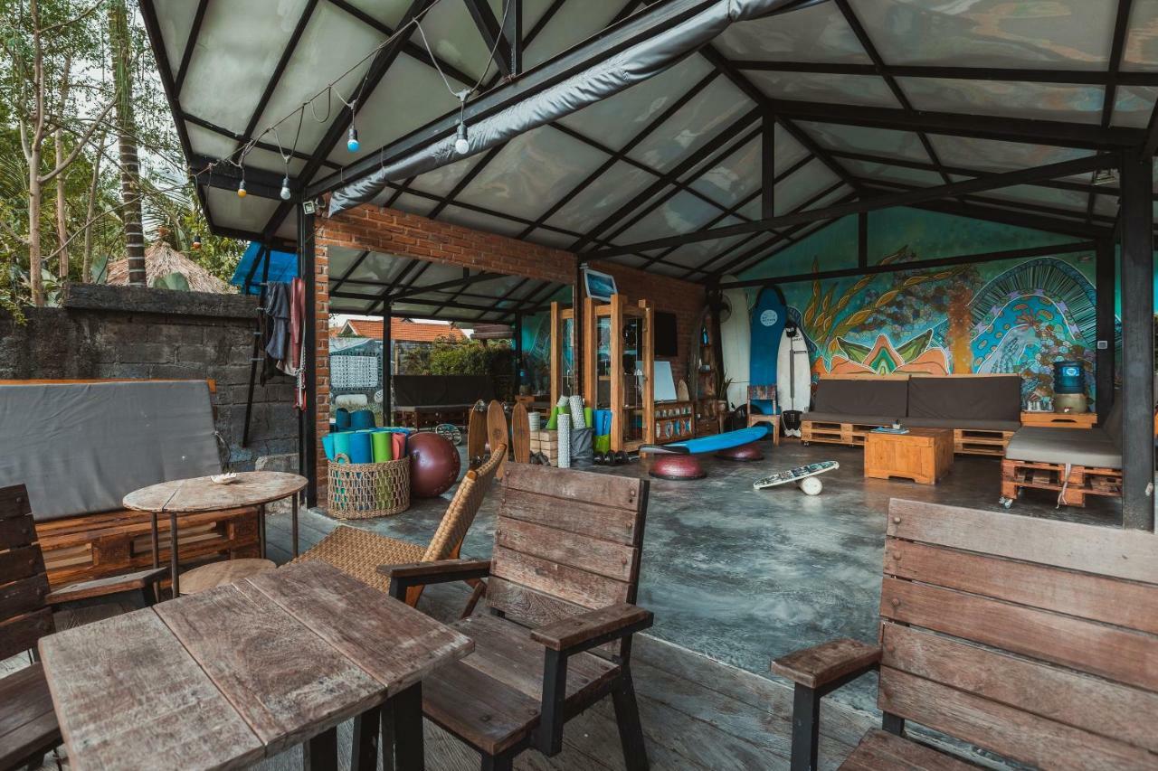 Big Brother Surf Inn Canggu  Ngoại thất bức ảnh